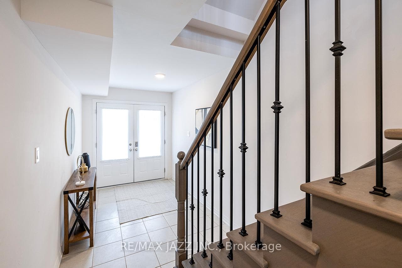 74 Ambereen Place photo 10