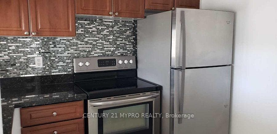 3050 Ellesmere Road Unit 915 photo 12