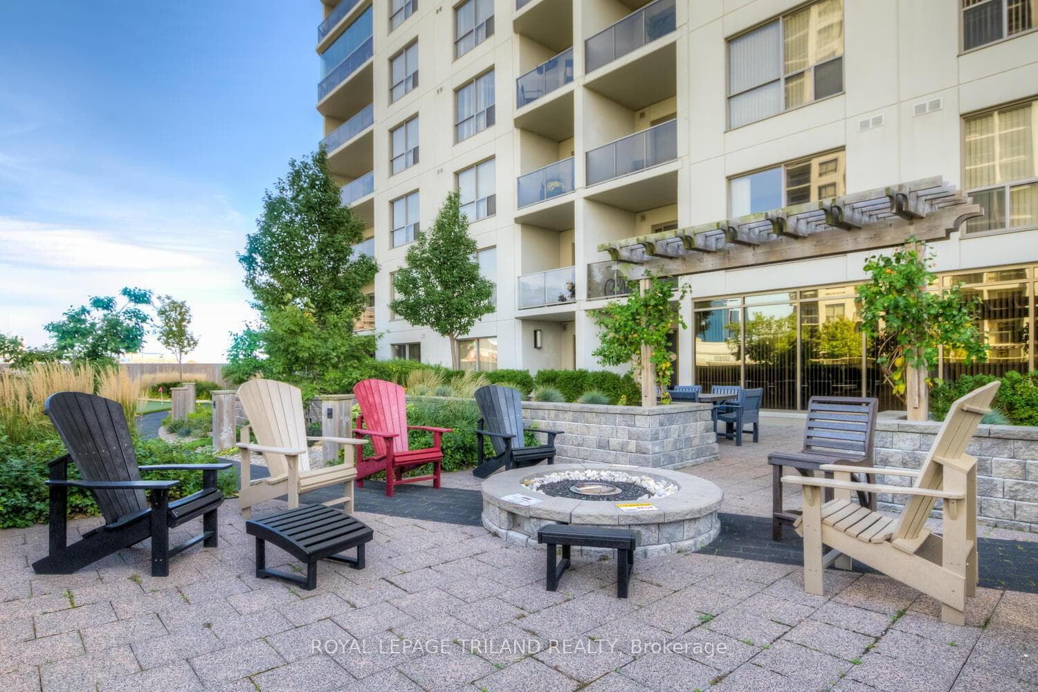 330 Ridout Street Unit 801 photo 33