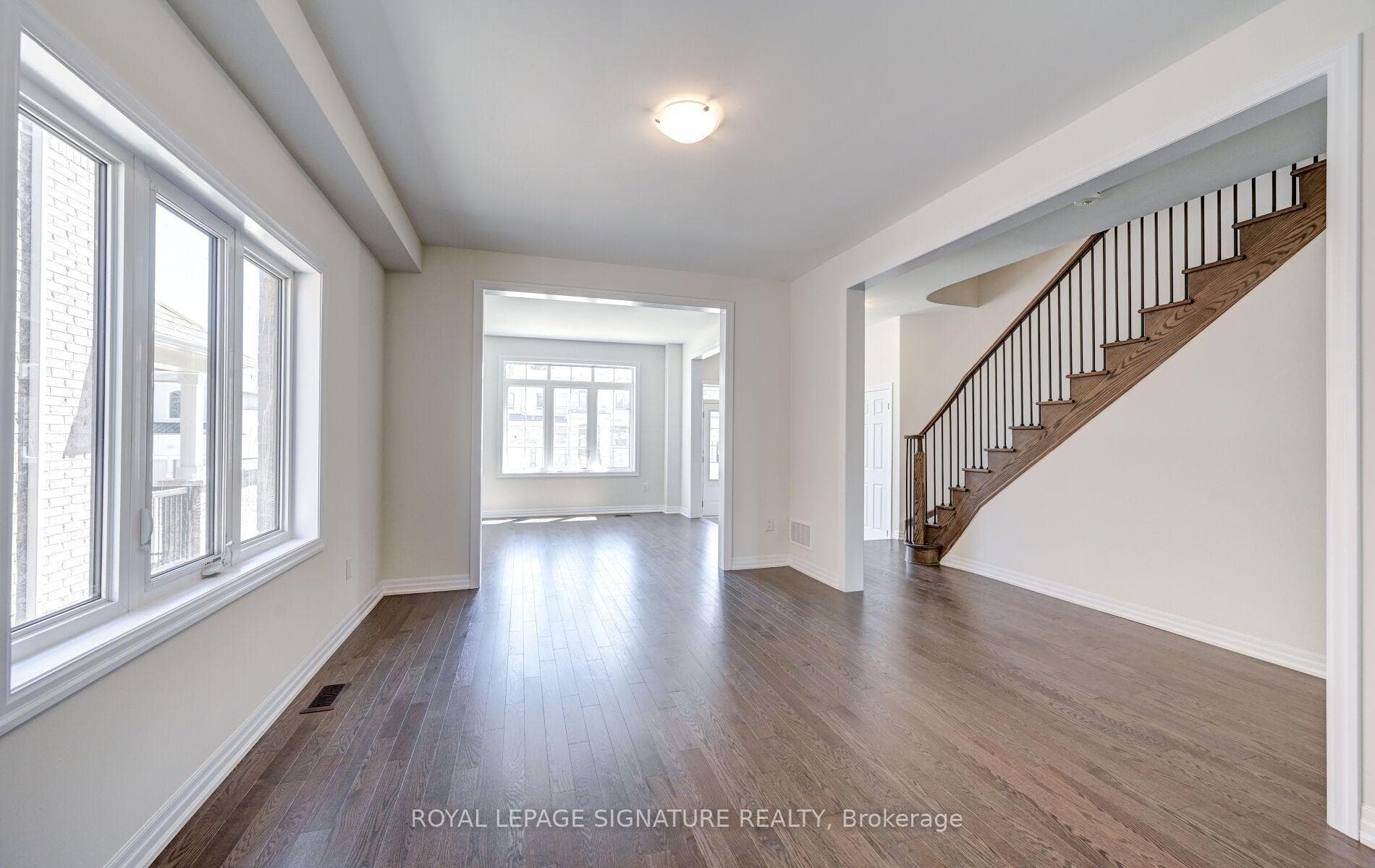 205 Warden Street photo 9