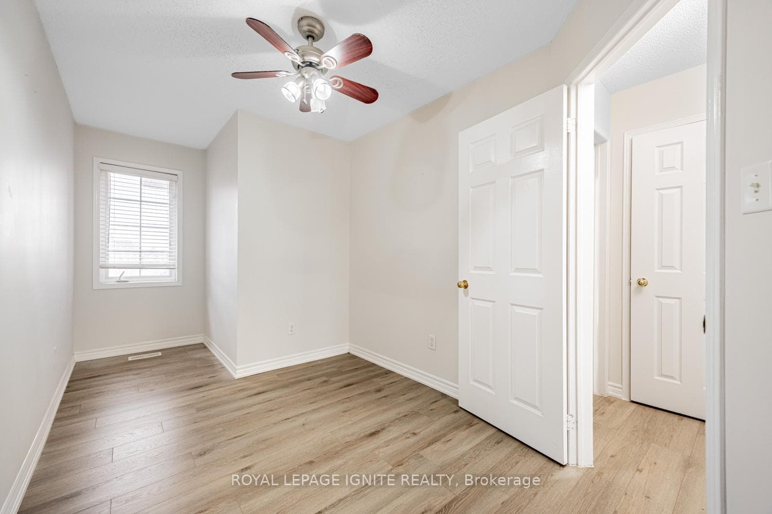 3356 Redpath Circle photo 17