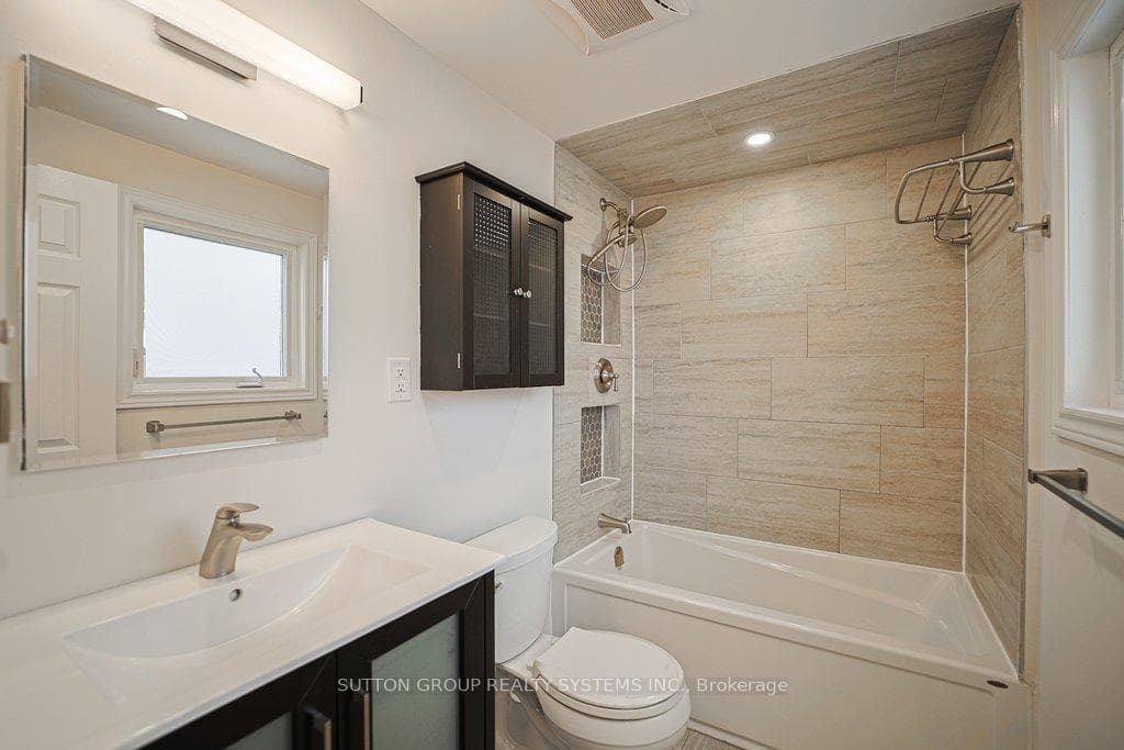 69 Ellwood Drive photo 9