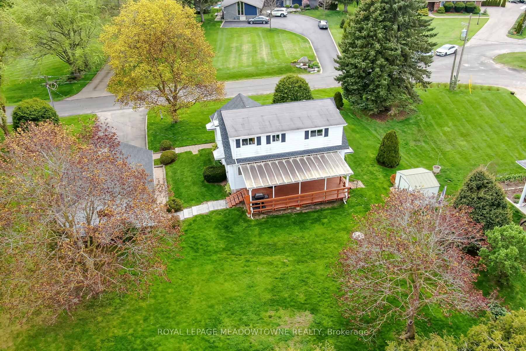 8 Black Creek Court photo 37
