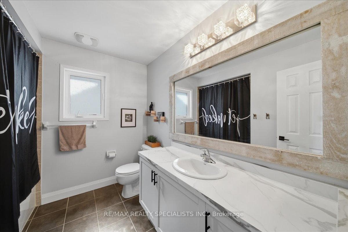 68 West Park Avenue photo 28