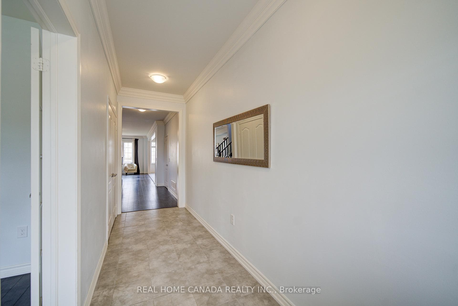 1491 Chretien Street photo 21