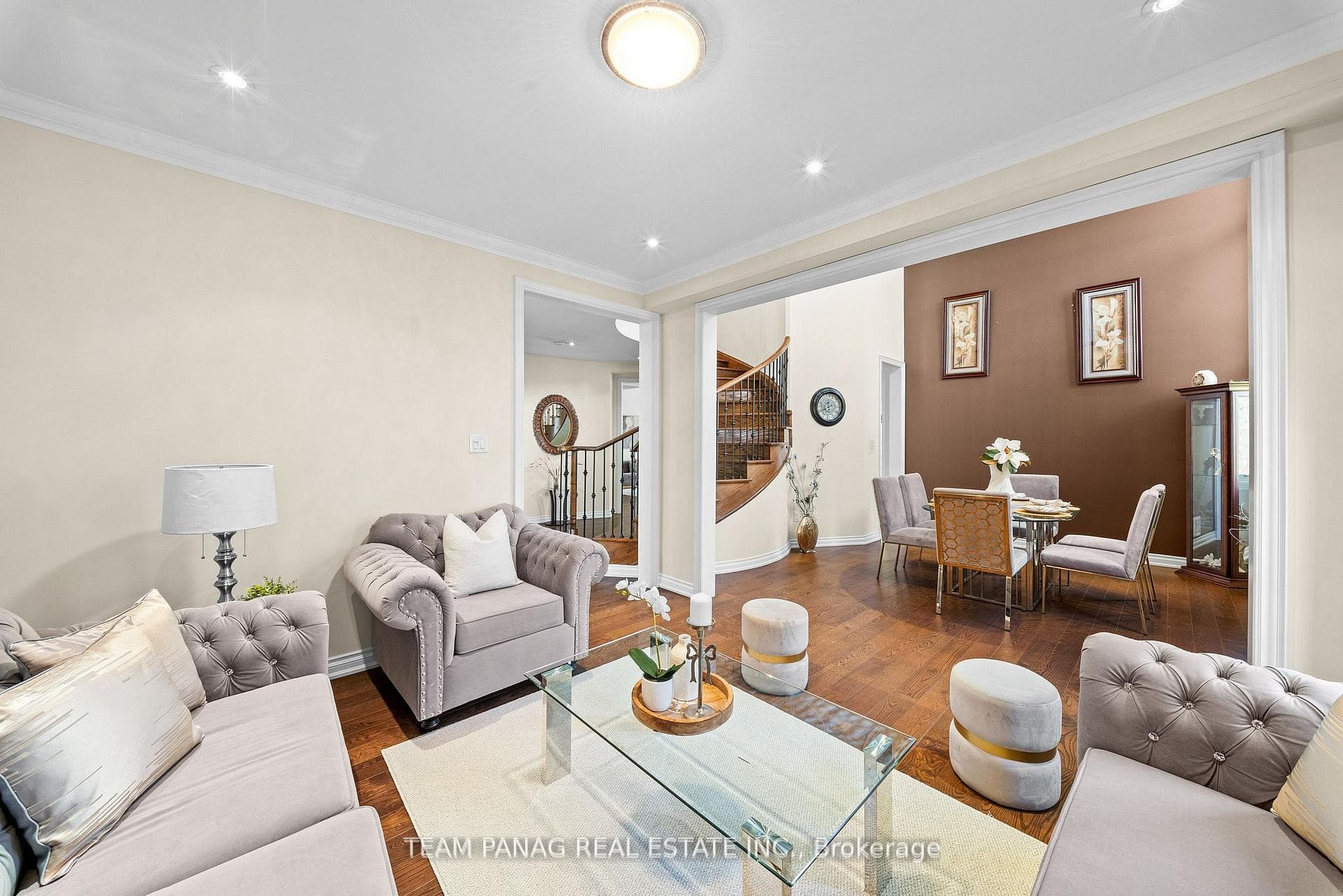 34 Cannington Crescent photo 14