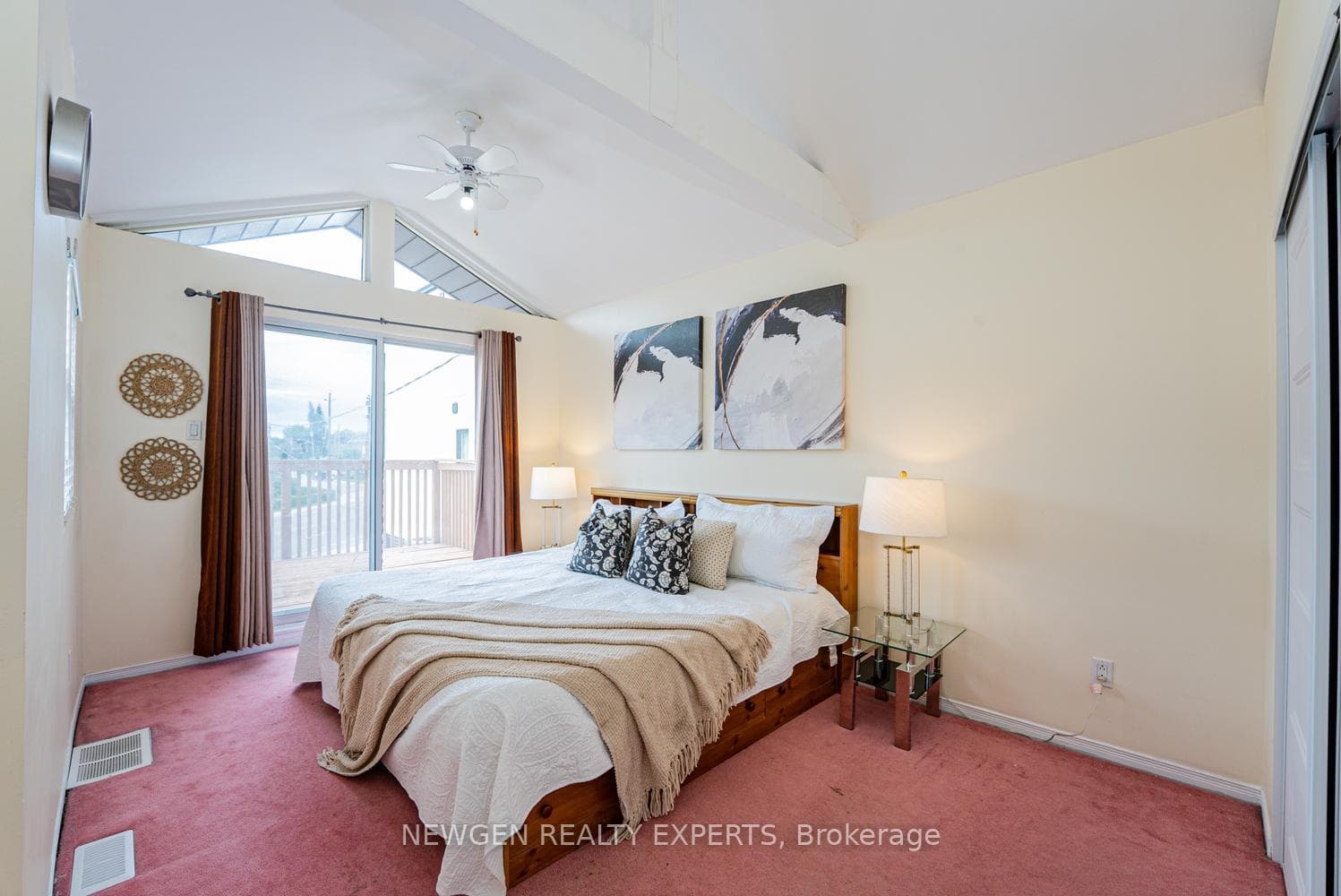 592A Danforth Road photo 27
