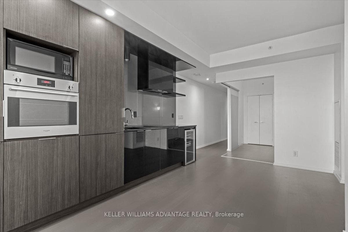 70 Temperance Street Unit 5012 photo 11