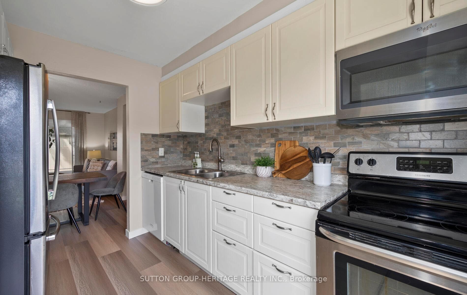 611 Galahad Drive Unit 24 photo 6