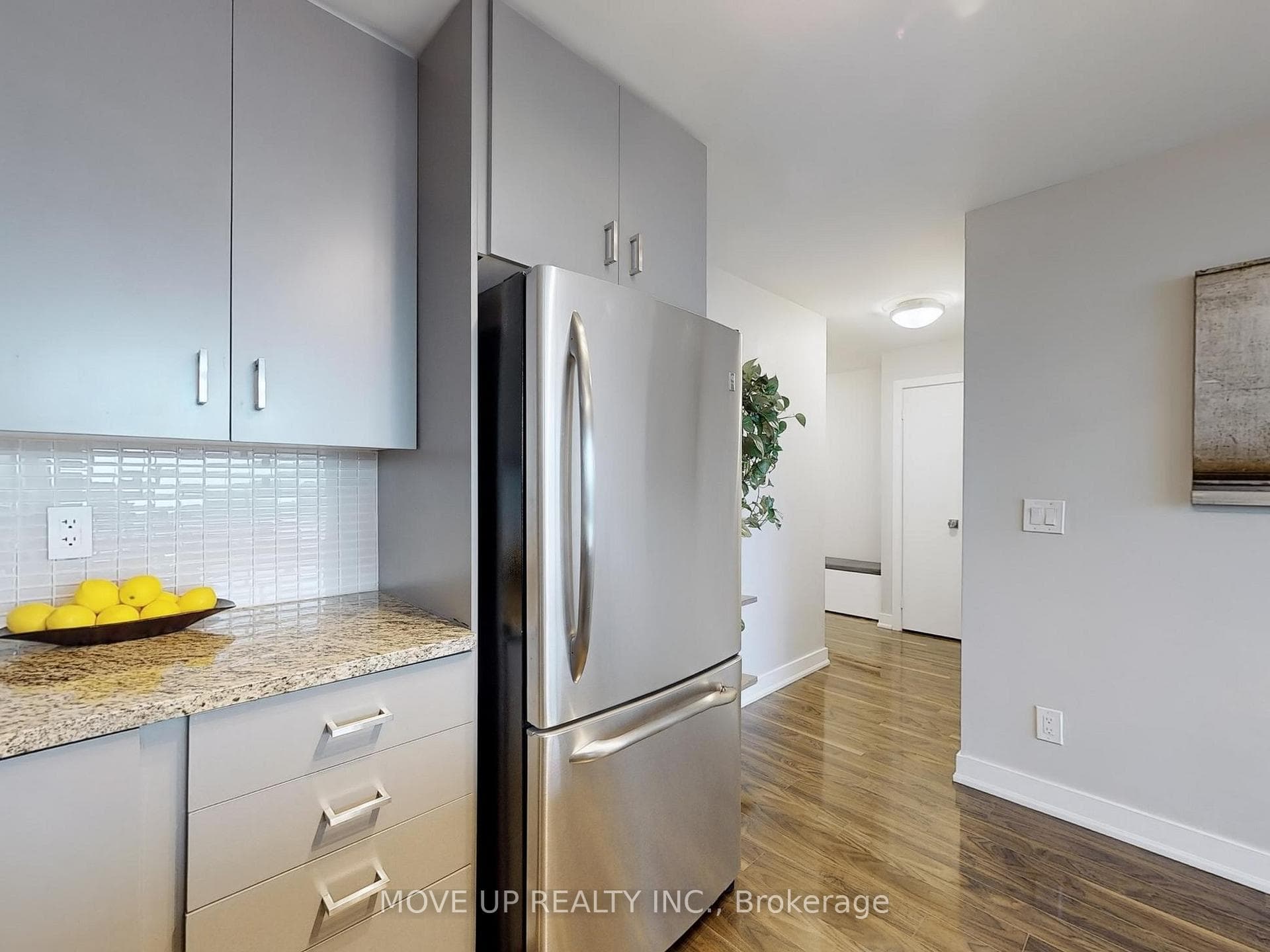 438 King Street Unit 1406 photo 10