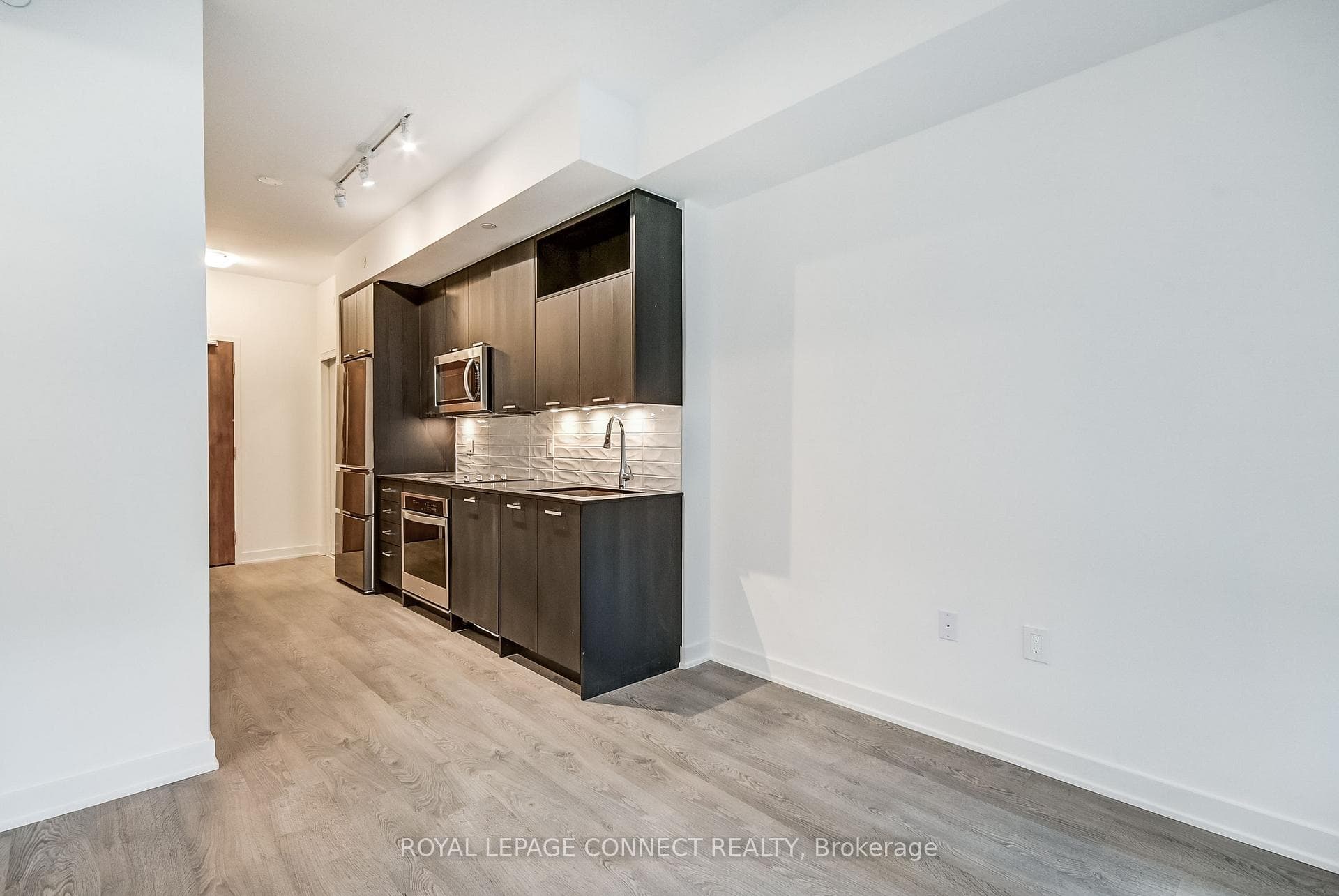 120 Eagle Rock Way Unit 209 photo 13