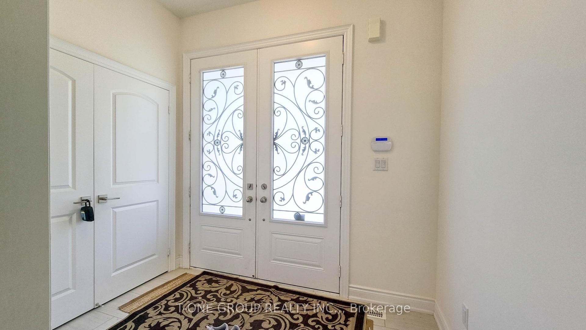 34 Laurier Avenue photo 2