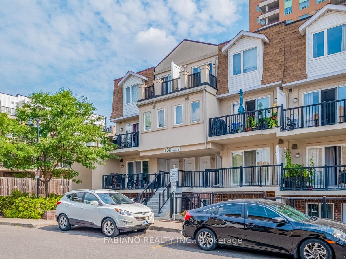 3049 Finch Avenue Unit 2016 photo 2