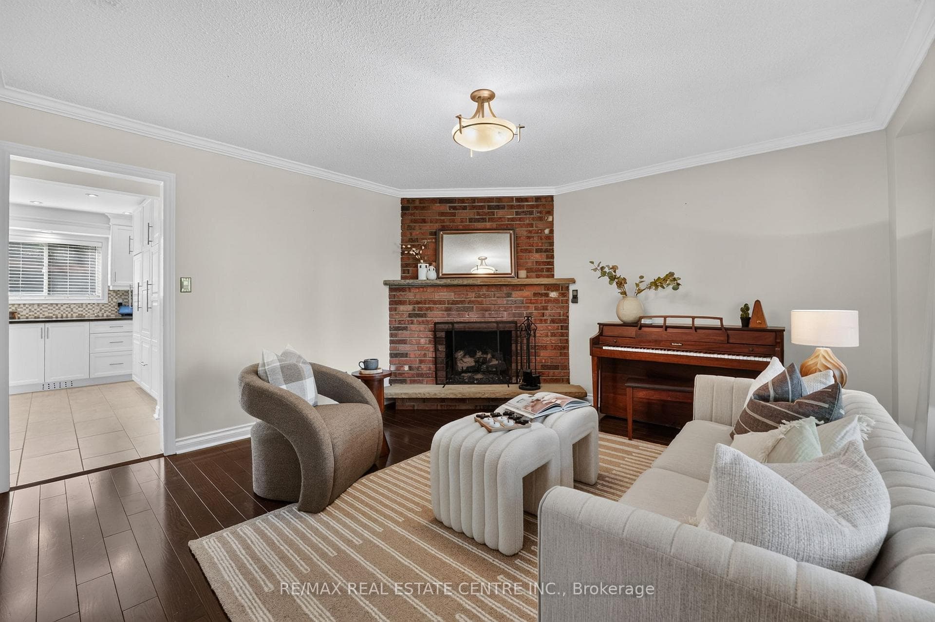 403 Isabella Avenue photo 11