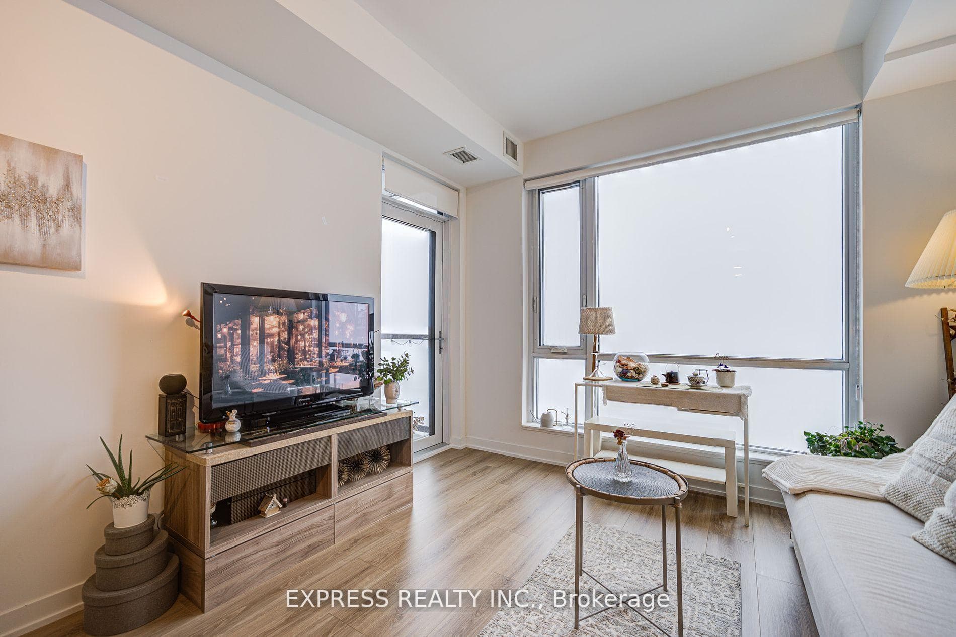 7950 Bathurst Street Unit 2012 photo 16