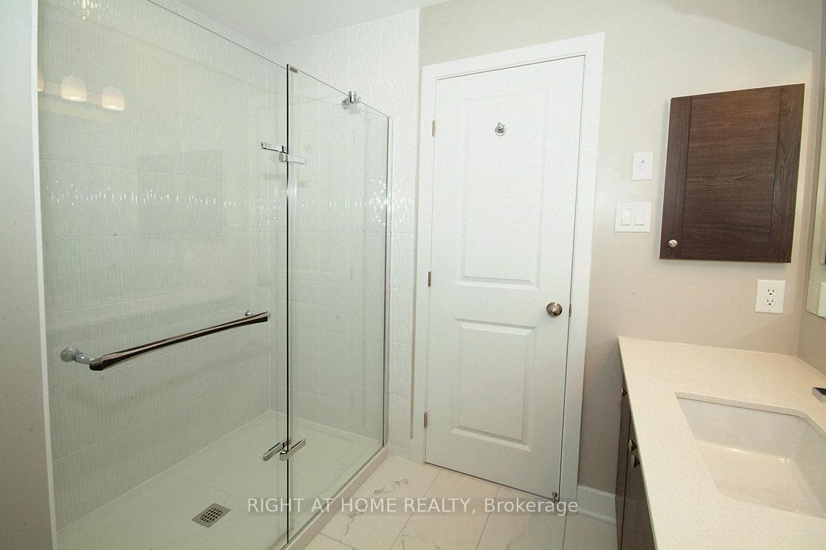 733 Twist Way photo 9