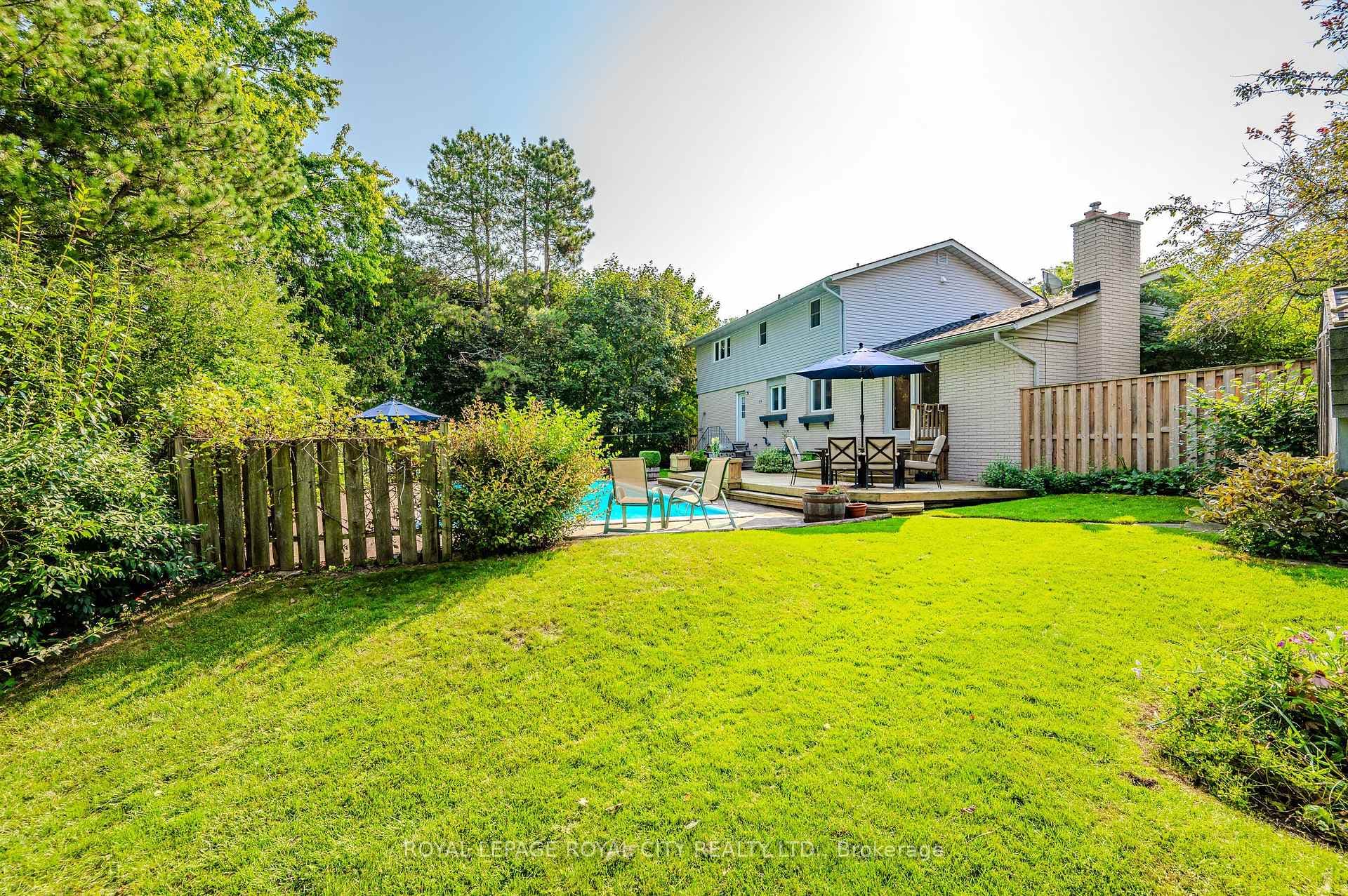 79 Lyon Avenue photo 34