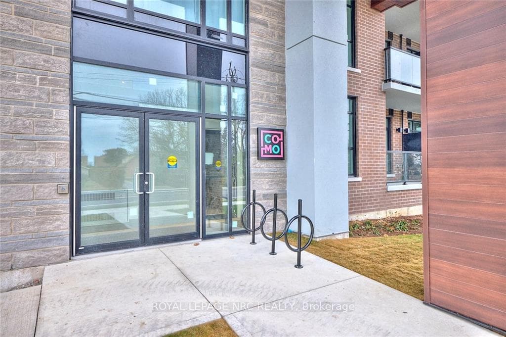 600 North Service Road Unit 504 photo 4