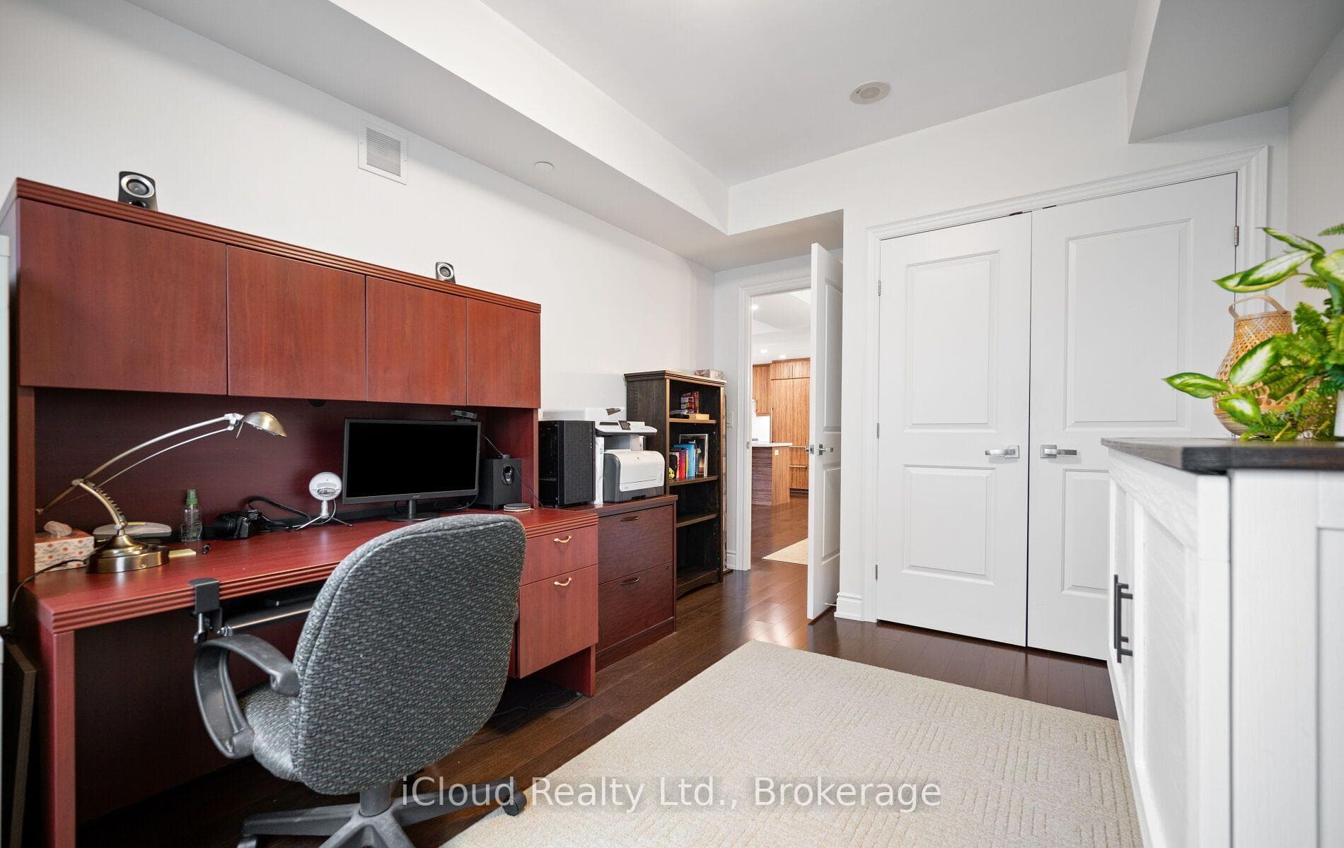 3500 Lakeshore Road Unit 625 photo 20