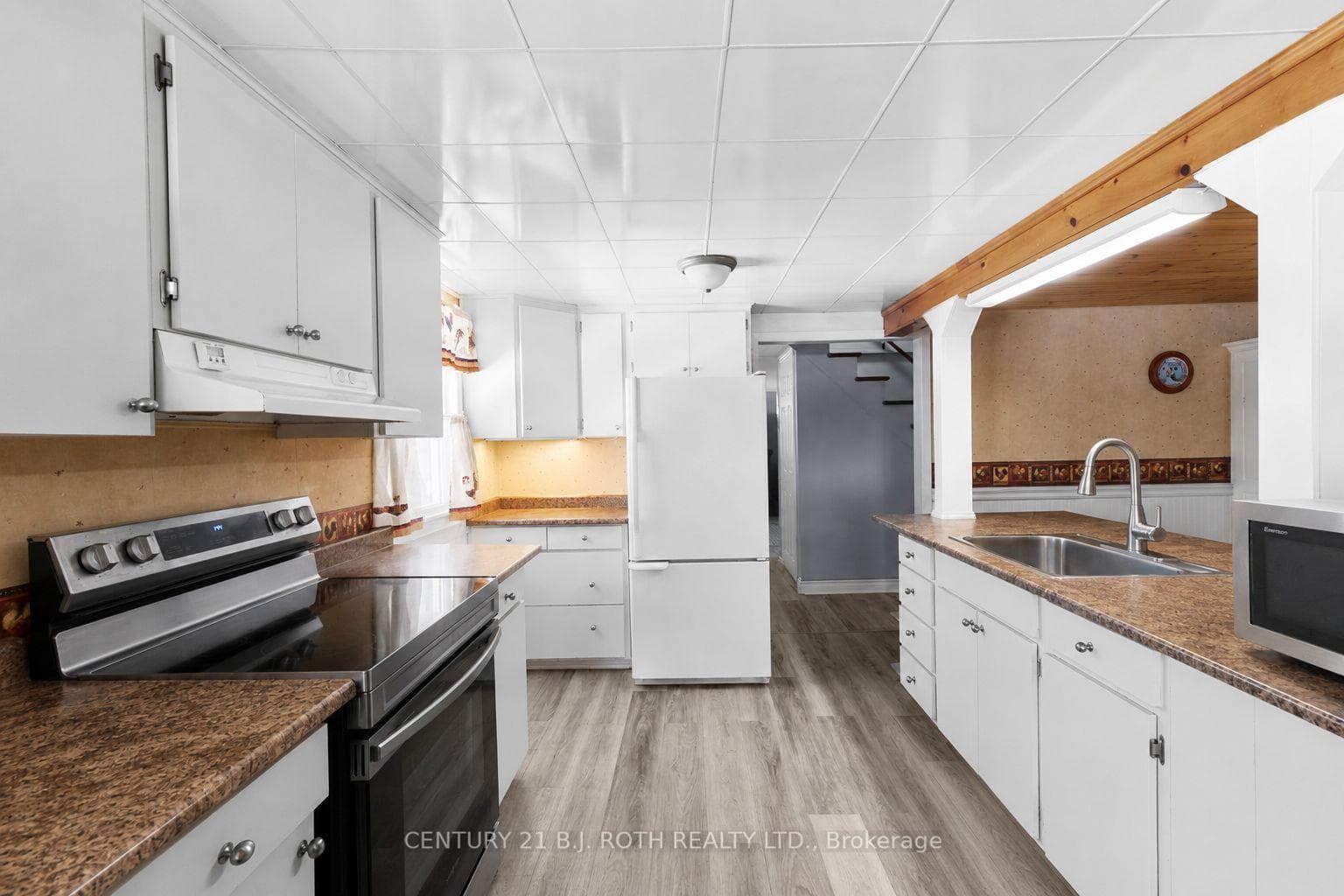 30 Mcleish Drive photo 5