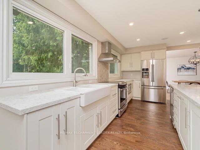 27 Terrace Drive photo 8
