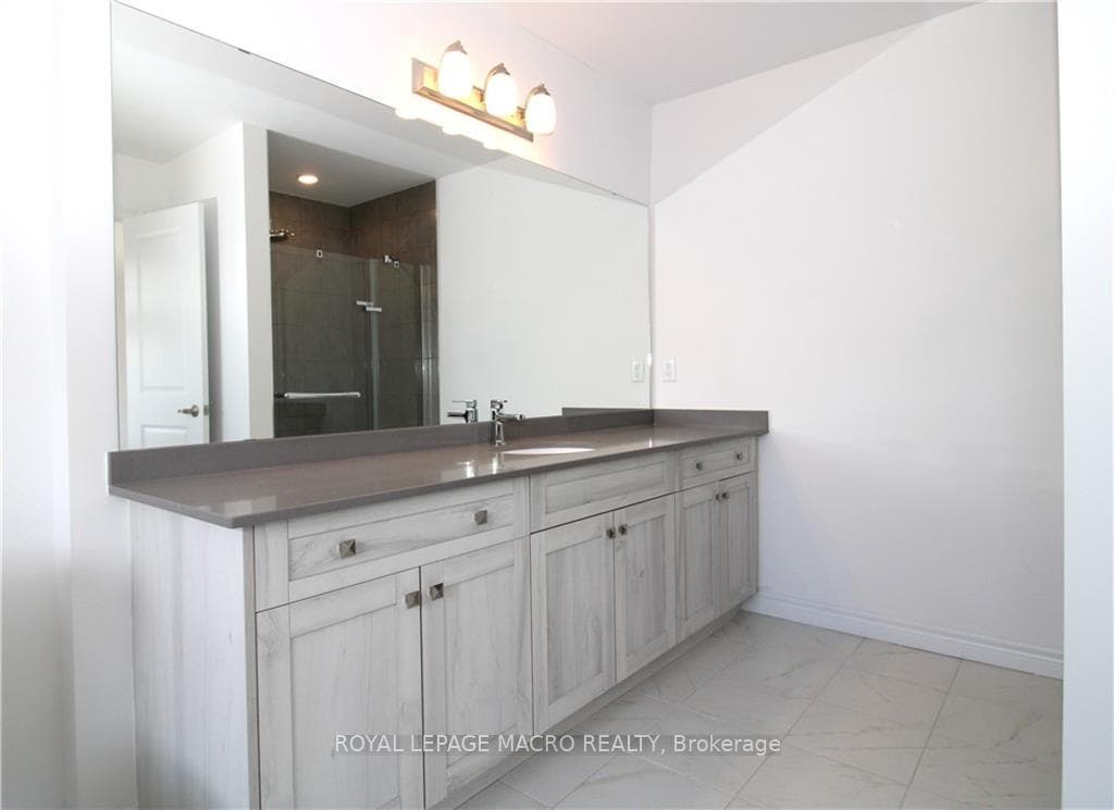 18 Broddy Avenue photo 15