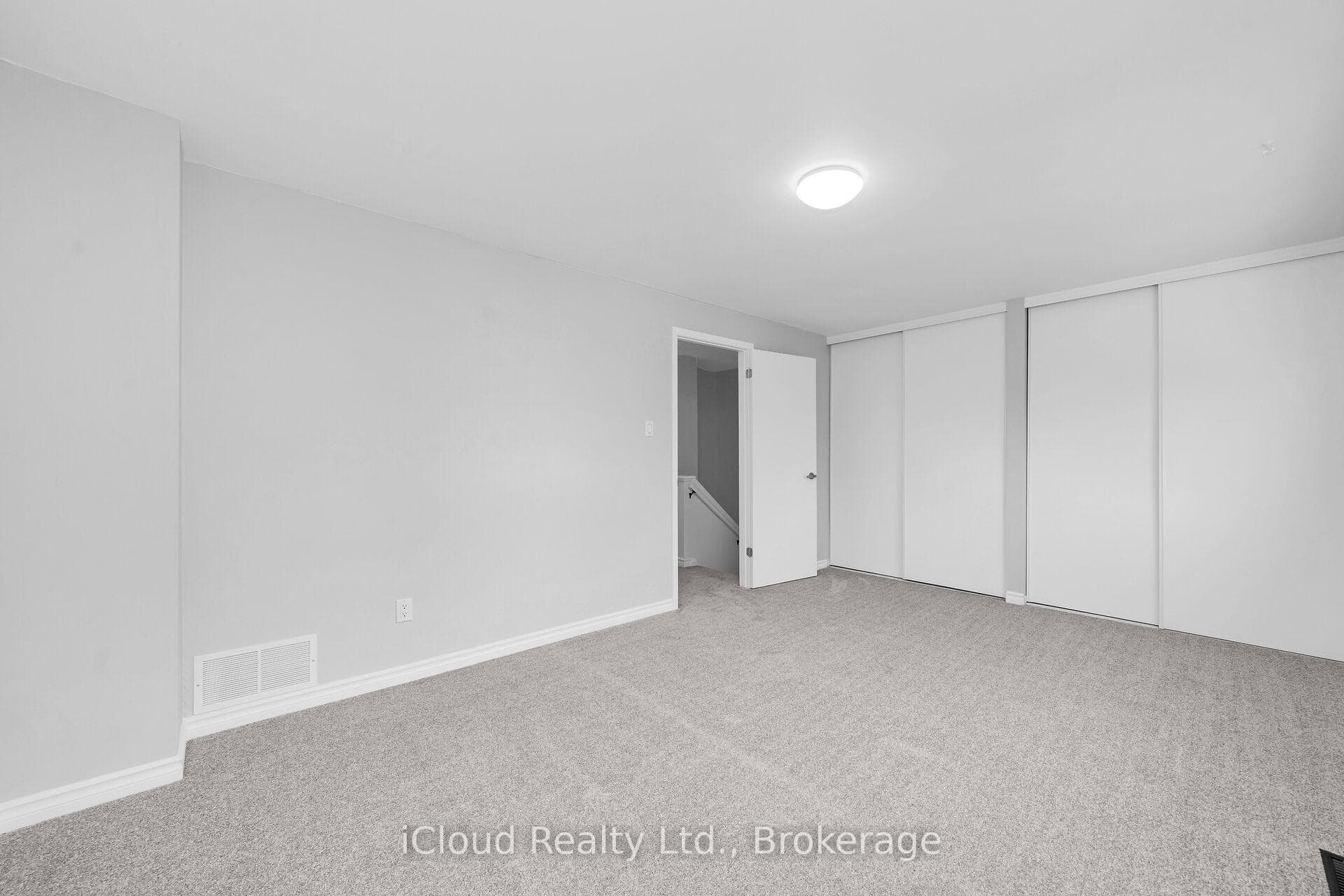 550 Childs Drive Unit 20 photo 21