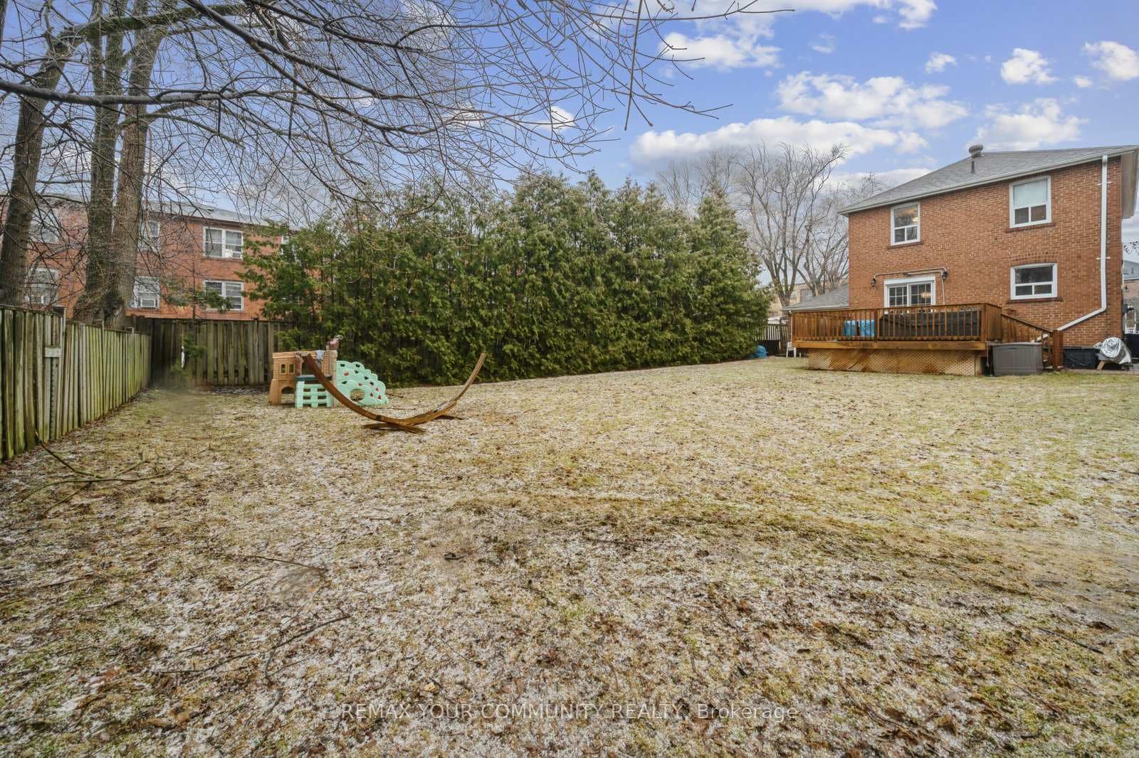 19 Newbury Lane photo 36