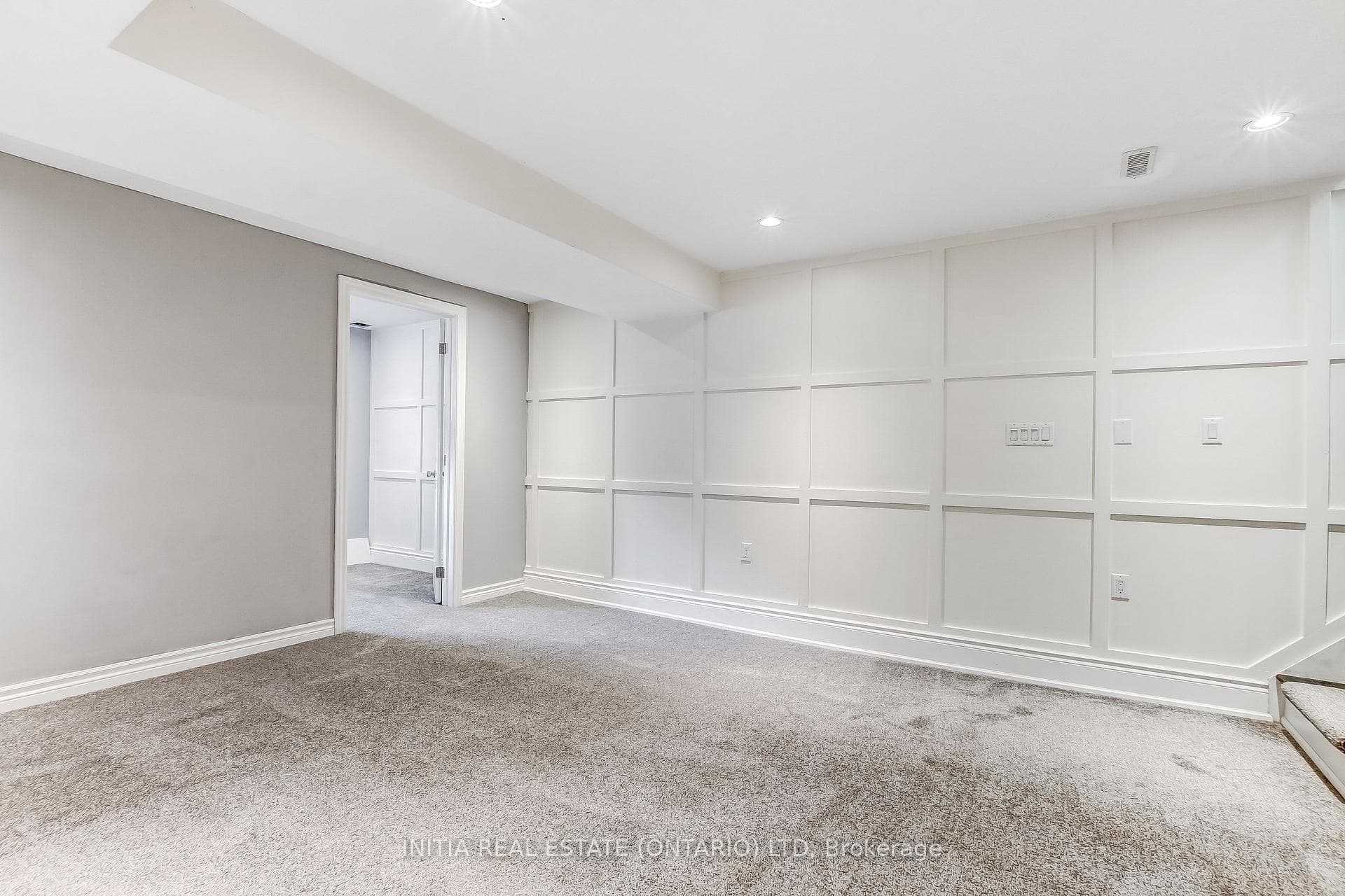 1082 Oakcrossing Road photo 31