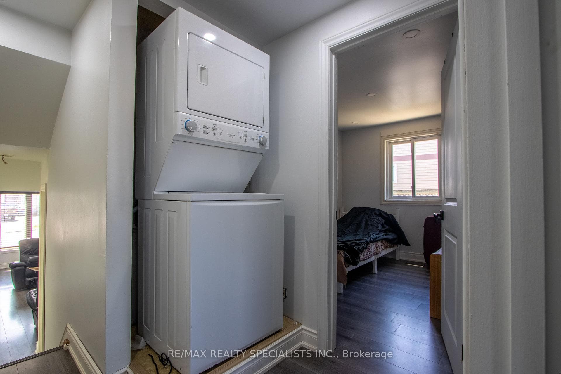 44 Manor Crescent Unit (Upper) photo 14