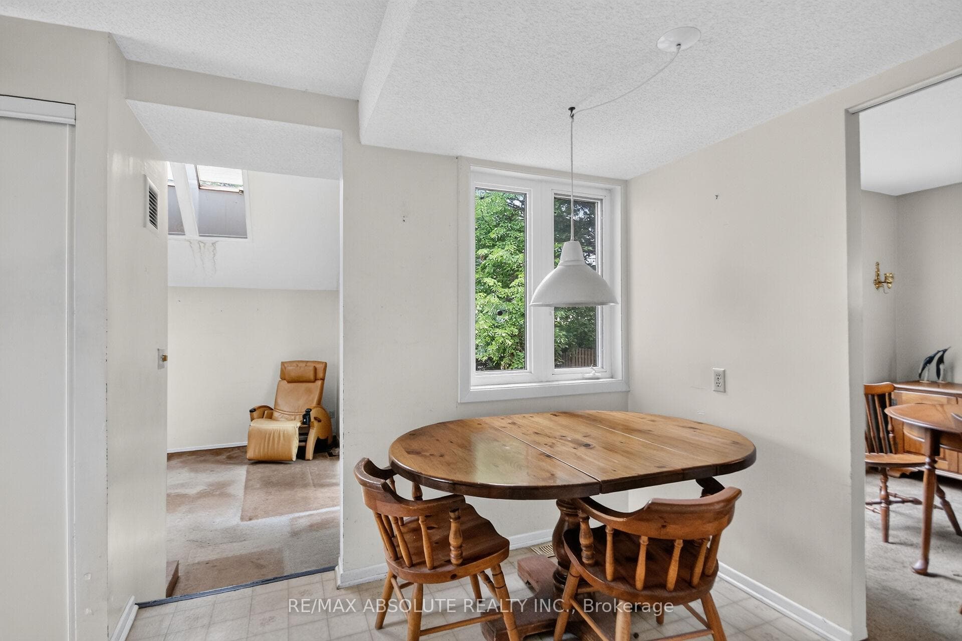32 Sage Crescent photo 17