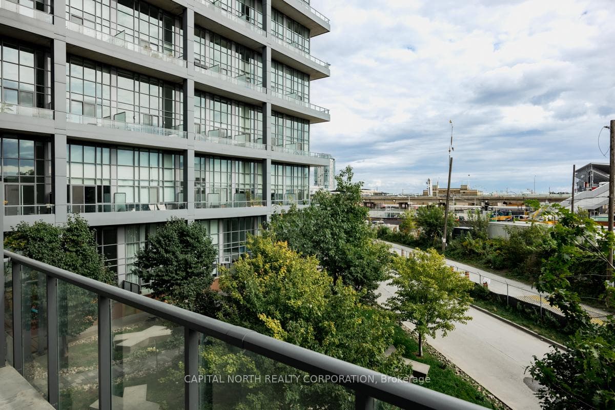 5 Hanna Avenue Unit 307 photo 32