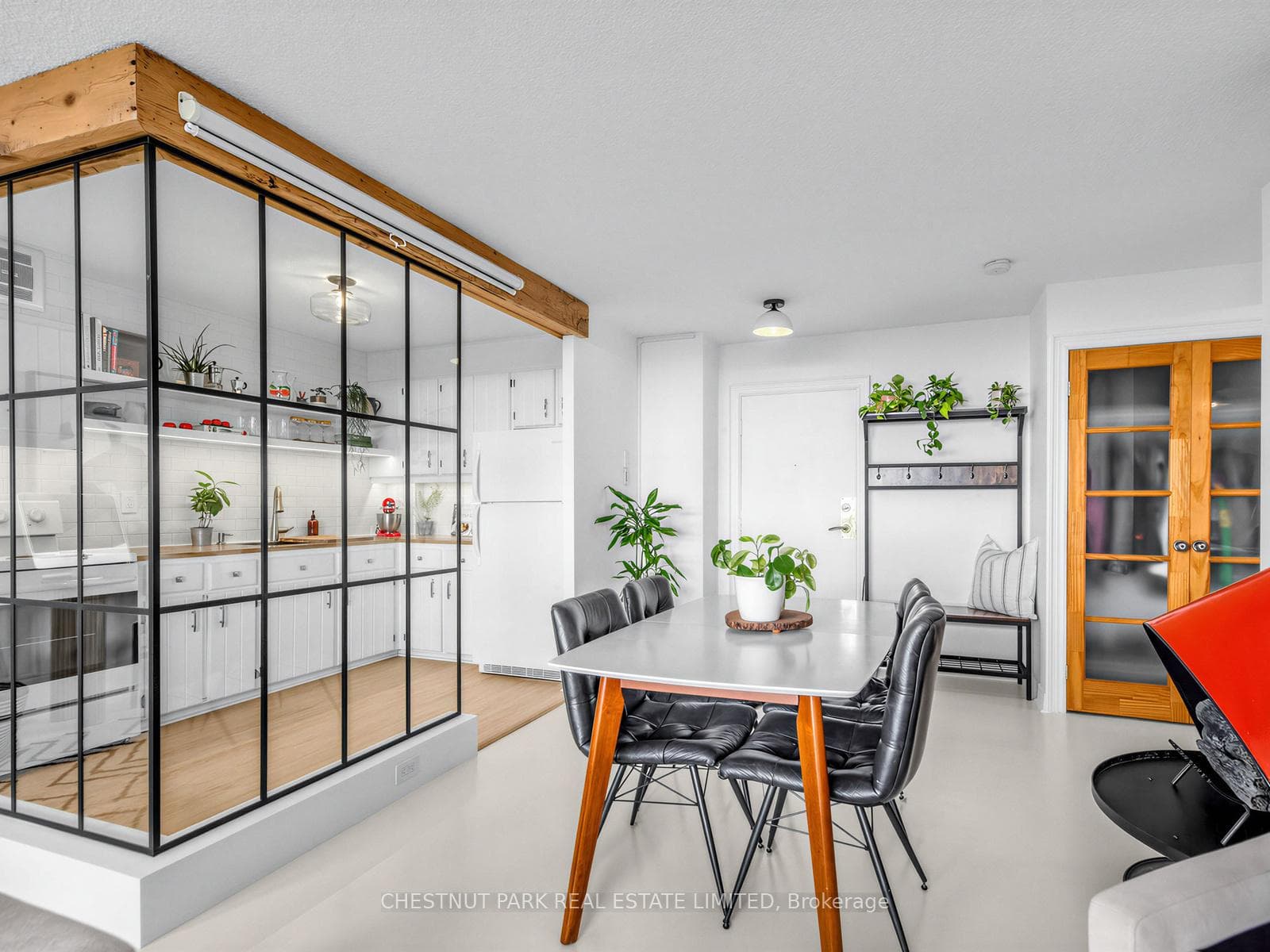 541 Blackthorn Avenue Unit 1210 photo 11