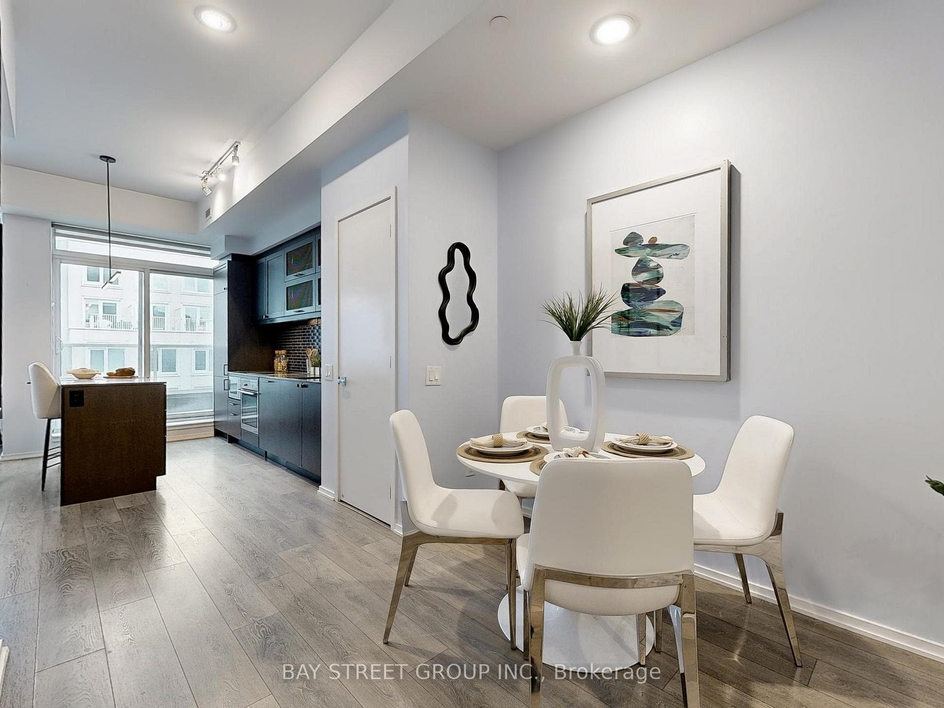 783 Bathurst Street Unit 526 photo 6