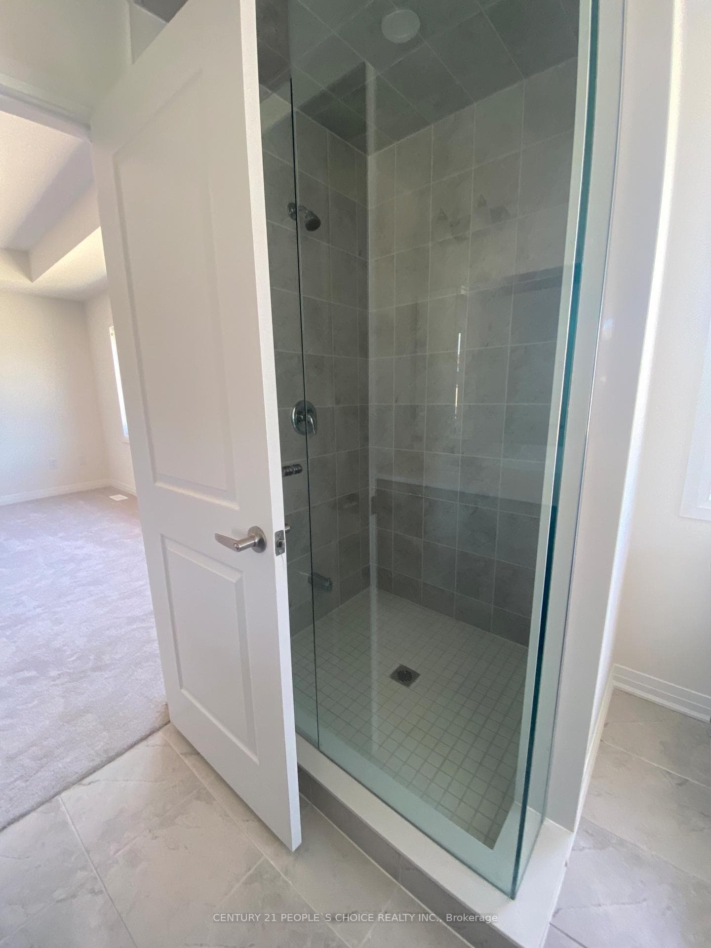 30 Prince Philip Boulevard photo 10
