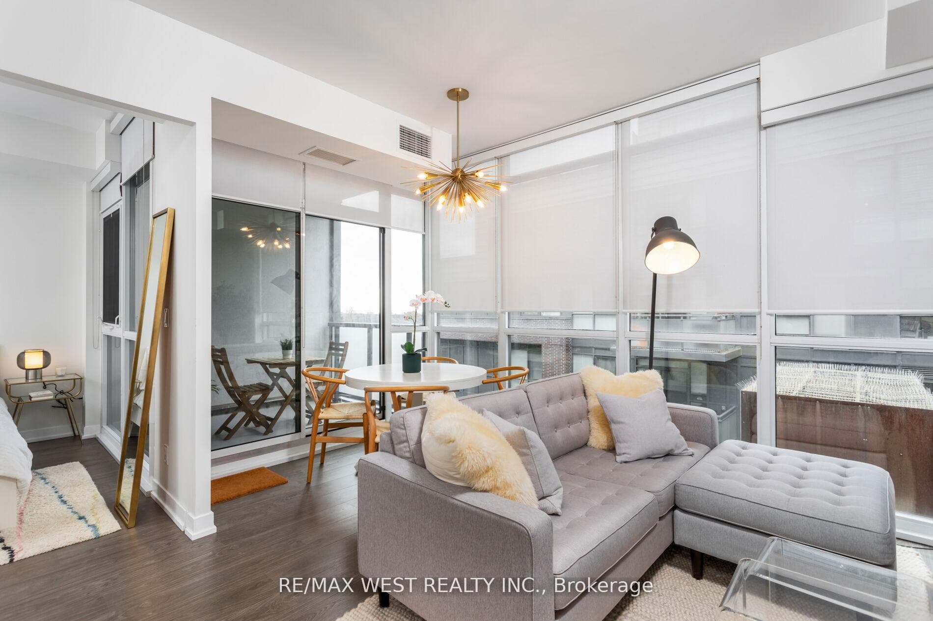 36 Howard Park Avenue Unit 603 photo 11