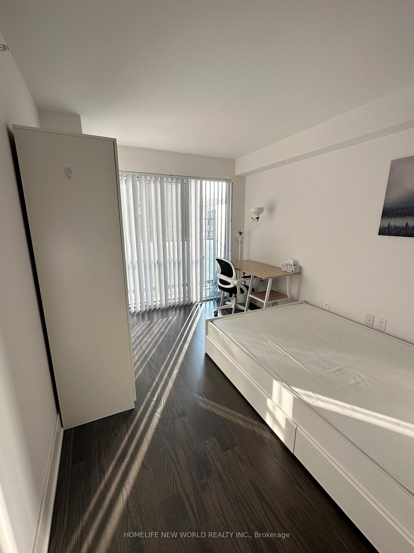 955 Bay Street Unit 1413 photo 6