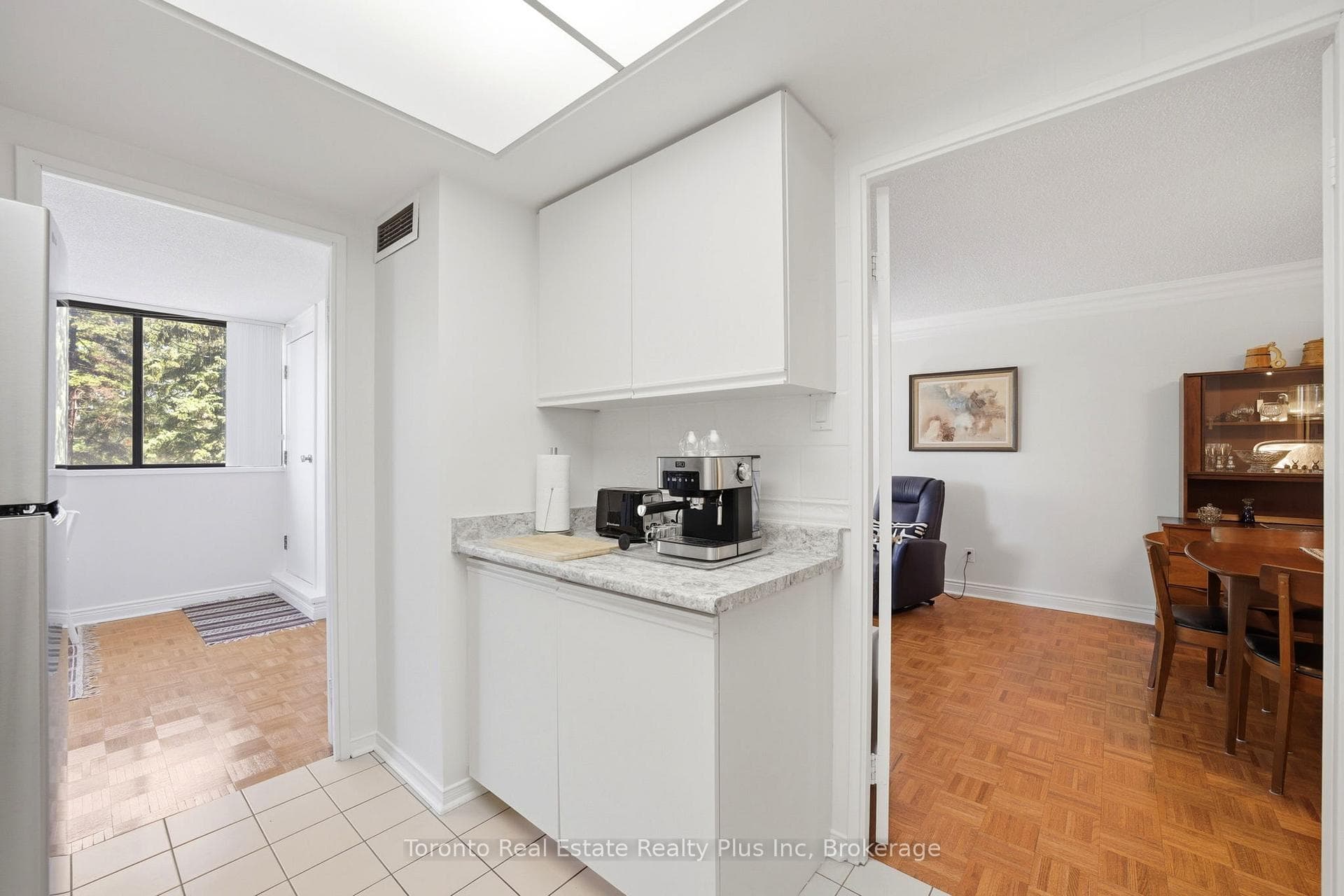 1111 Bough Beeches Boulevard Unit 203 photo 14