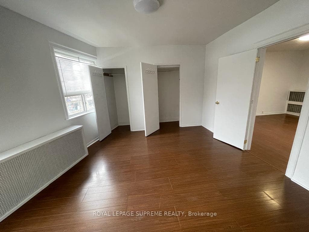1322 Dundas Street Unit 2 photo 7