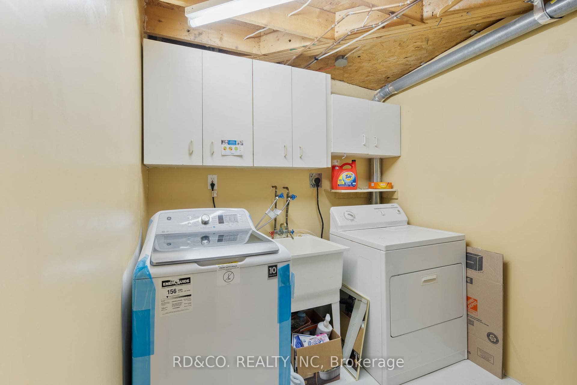 52 Strathmore Drive photo 32