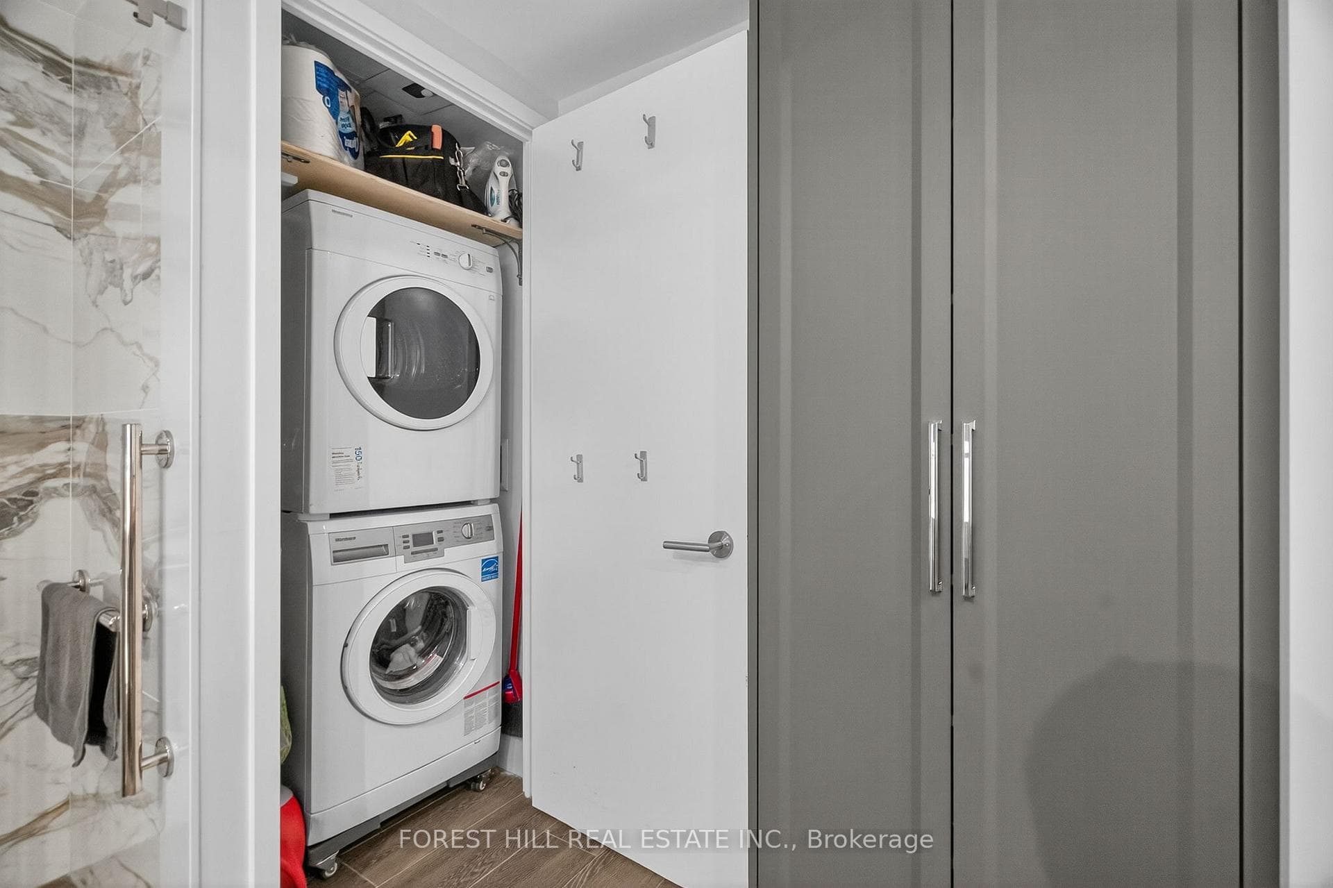 161 roehampton Avenue Unit 702 photo 20
