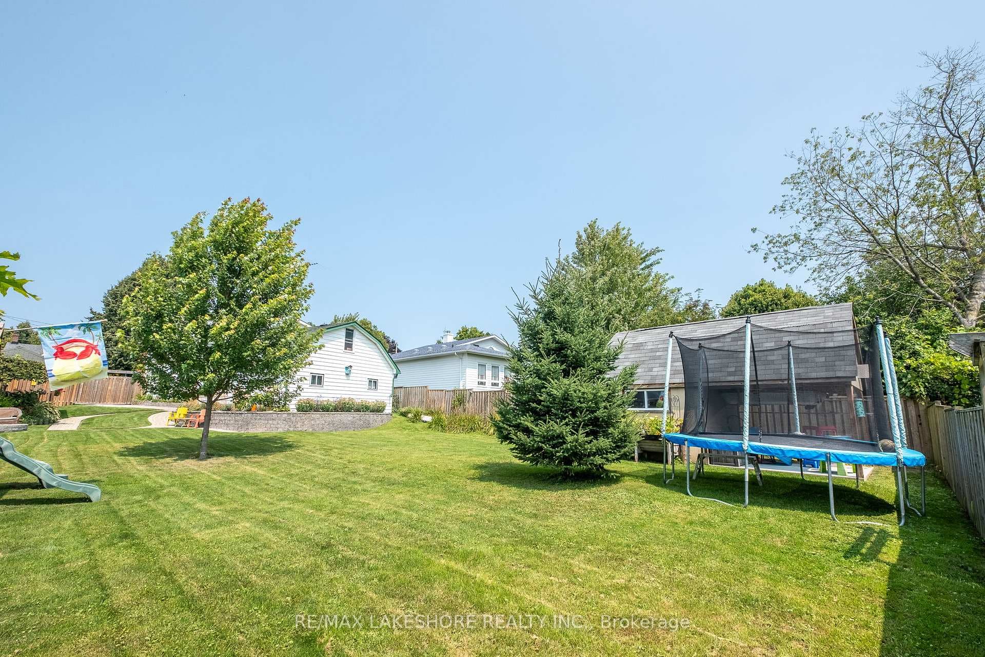 231 Perry Street photo 34