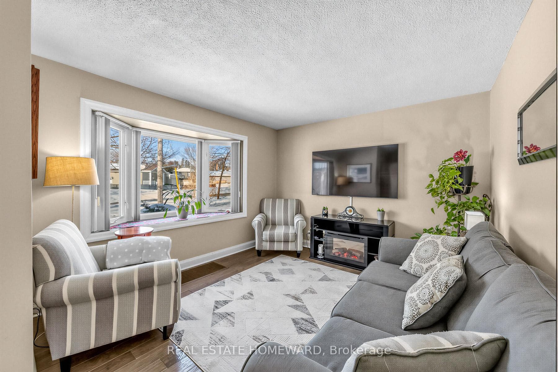 15 Medonte Avenue photo 7