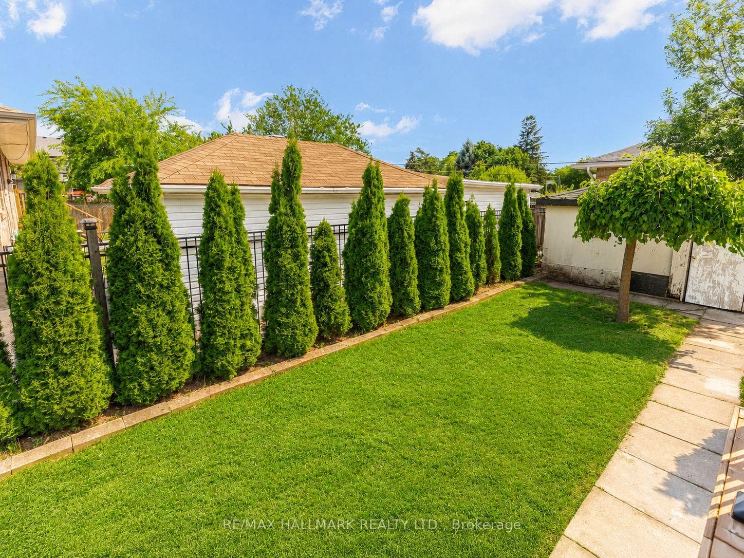 366 Wildwood Drive photo 33