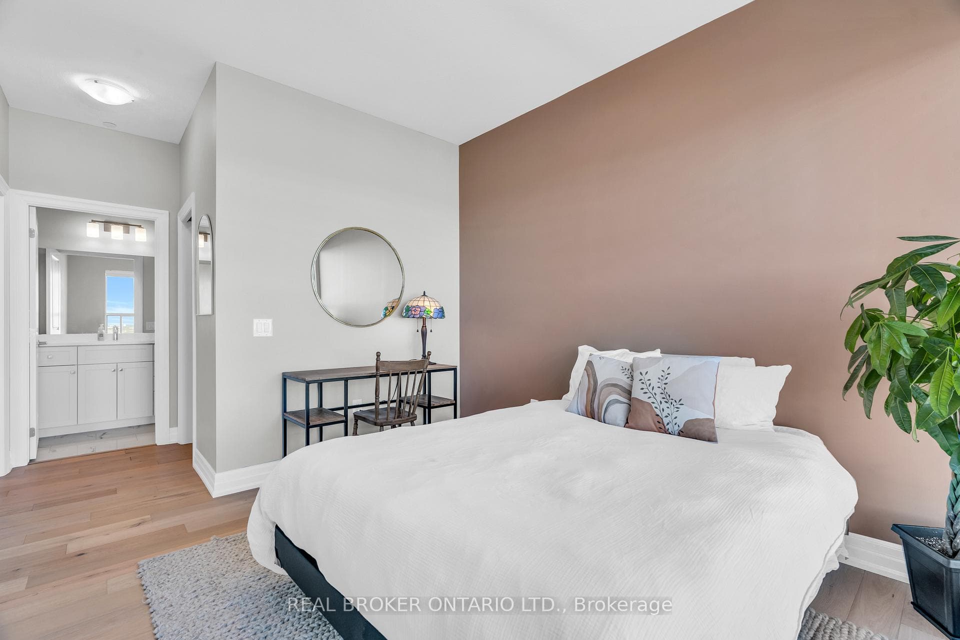 1880 Gordon Street Unit 1009 photo 25