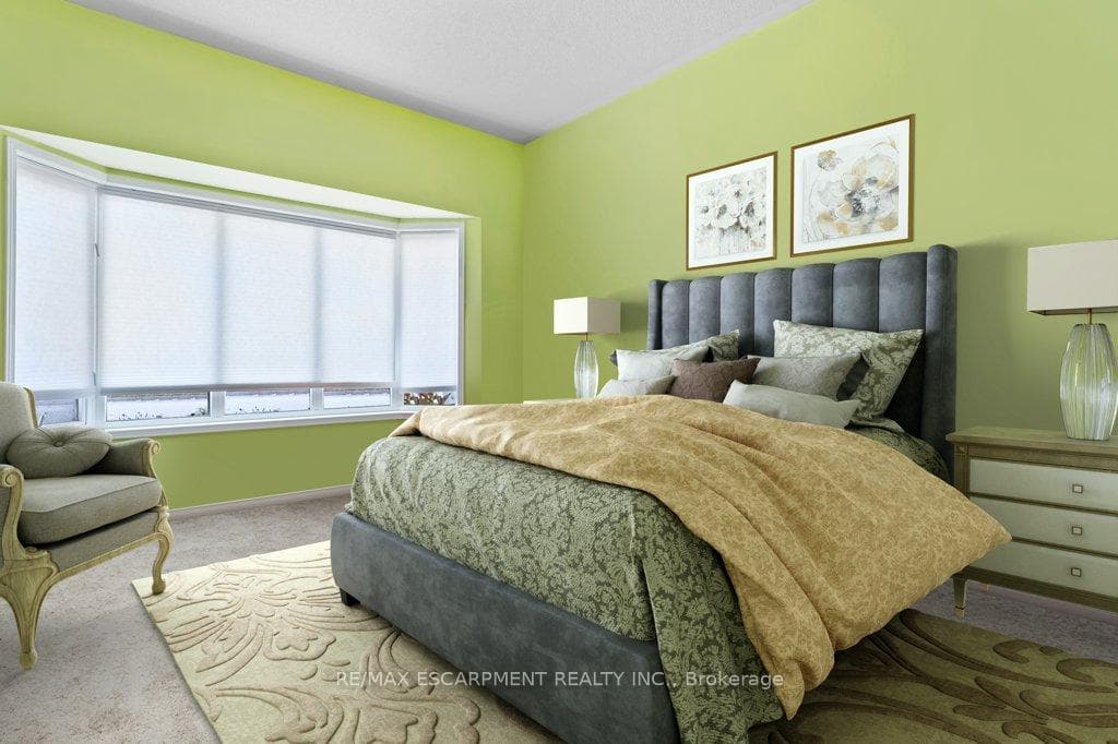 76 Morrison Crescent photo 29