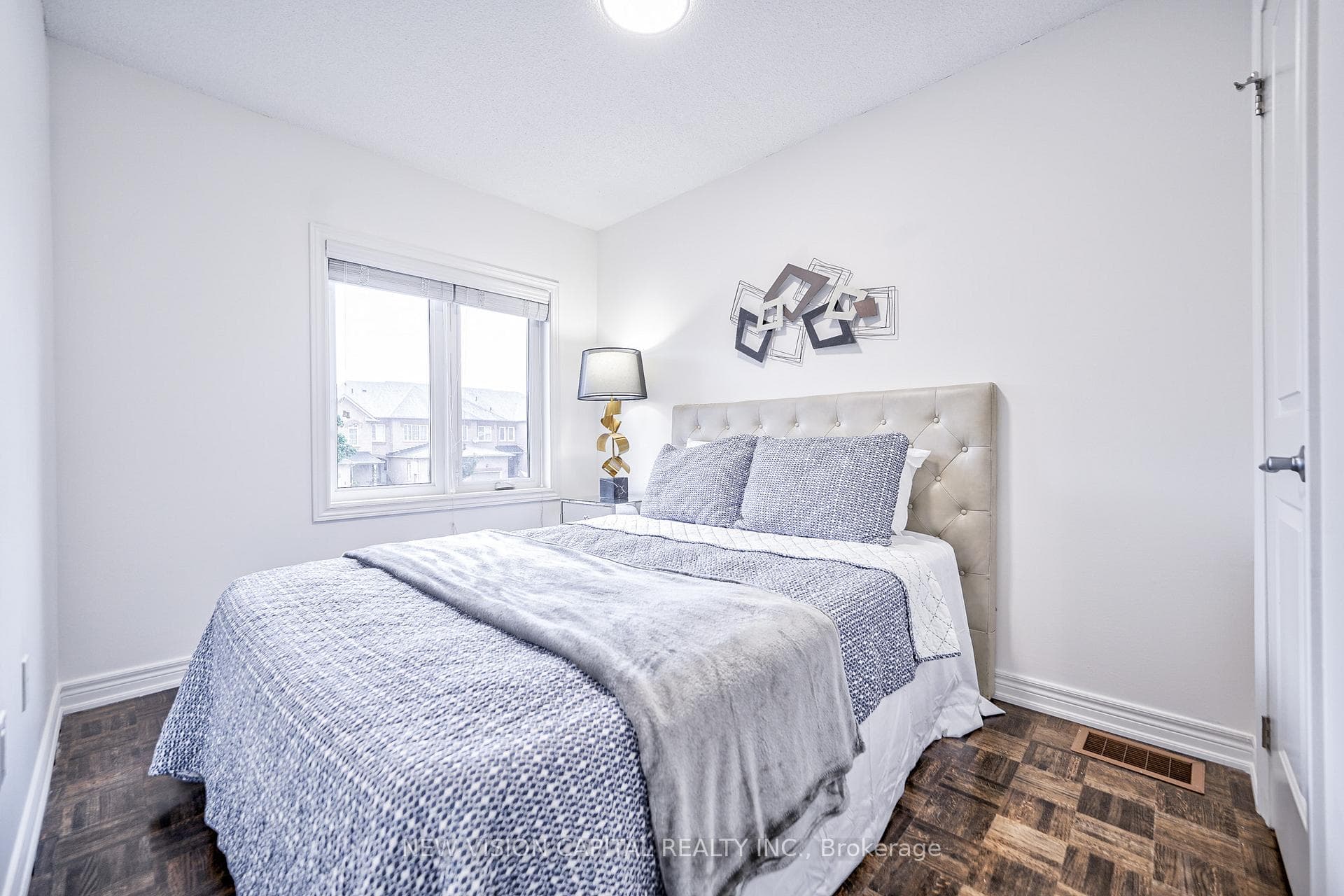 91 Parktree Drive photo 26