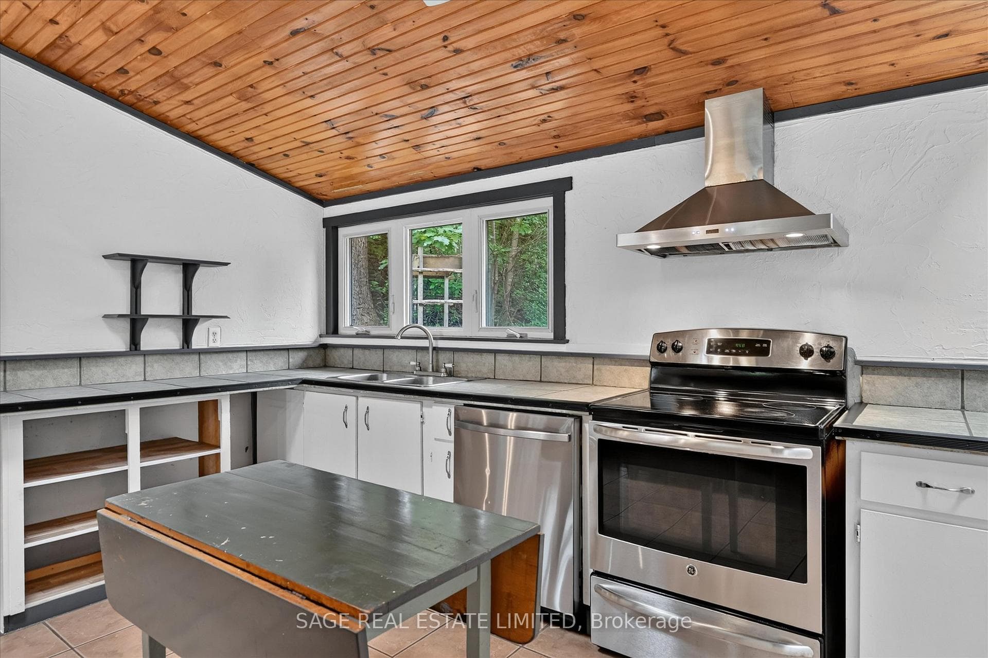 1756 Gordon Fitzgerald Lane photo 23