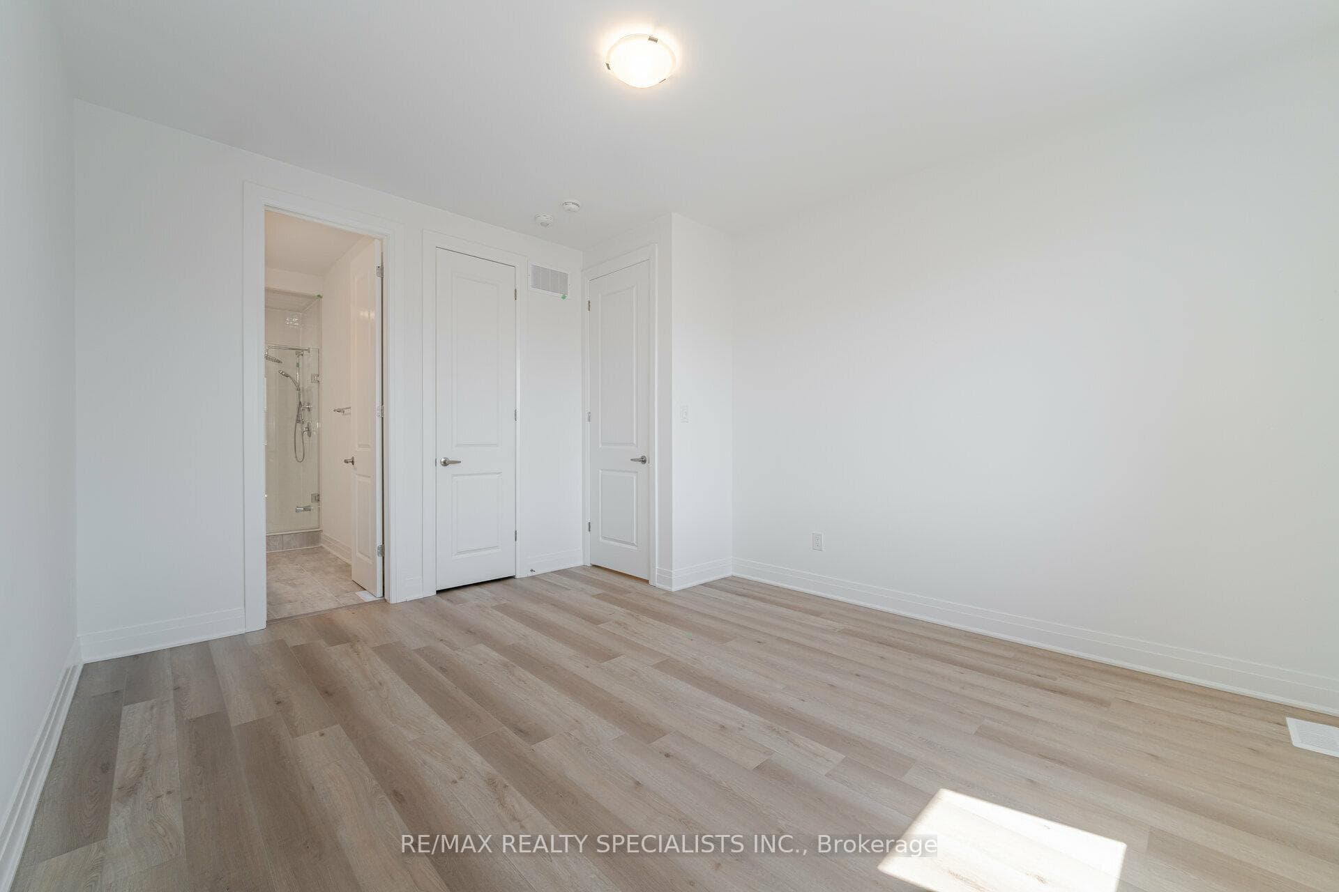 1780 THAMES Circle photo 21