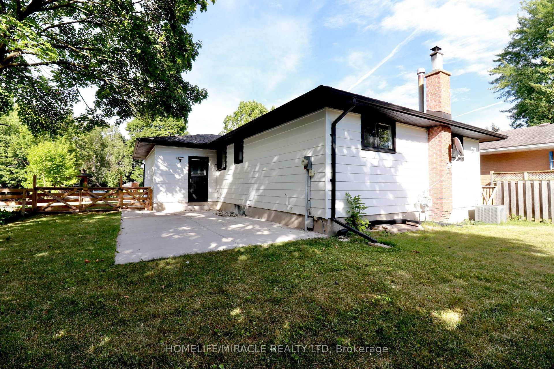 354 Lee Circle photo 36
